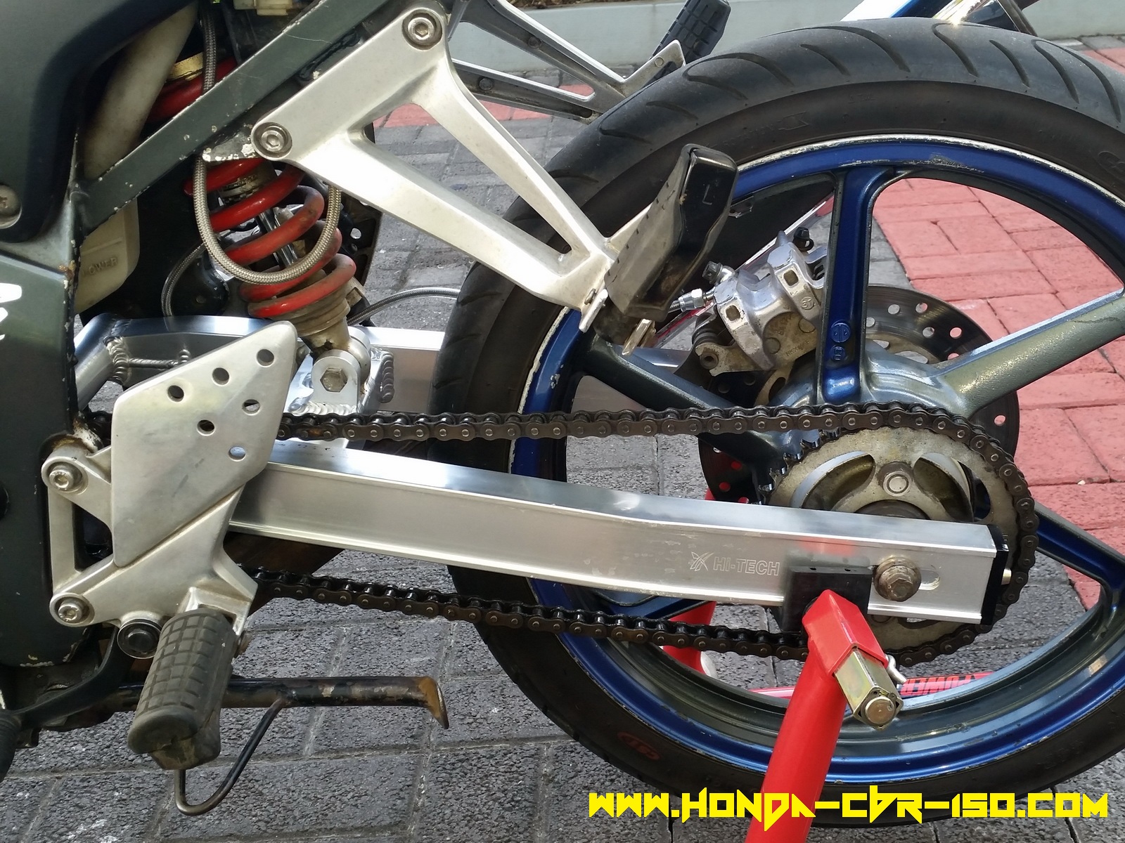 swing arm cbr150r